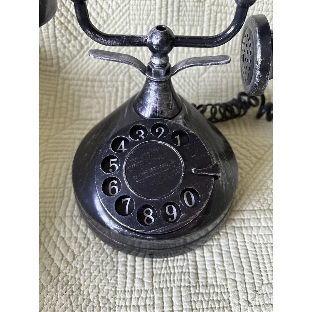 Gemmy spooky telephone